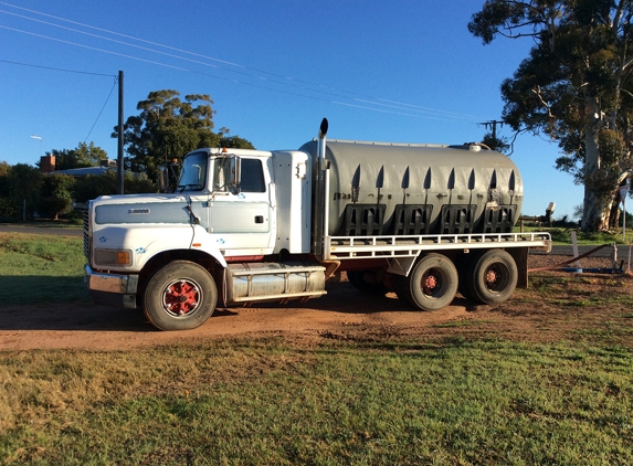 P & D Plunkett Water Cartage