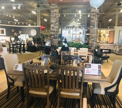 Ashley HomeStore - Farmington, NM