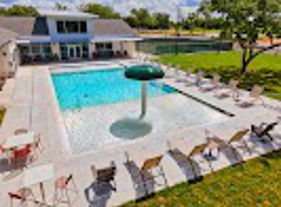 Canopy RV Resort - New Braunfels, TX