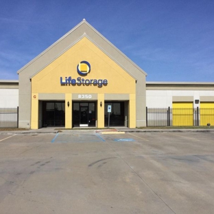 Life Storage - Houston, TX