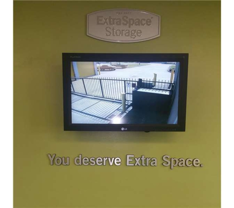 Extra Space Storage - La Porte, TX