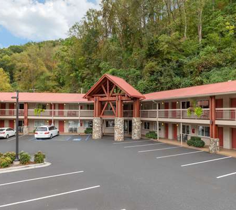 Econo Lodge - Cherokee, NC