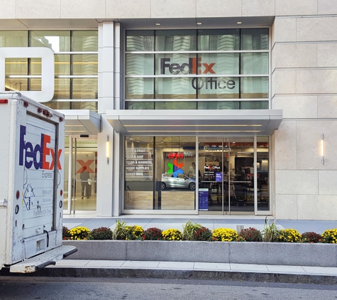 FedEx Office Print & Ship Center - Jersey City, NJ