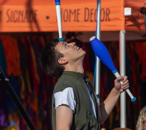 South Dakota Aerial & Arts - Sioux Falls, SD. Juggling performance at the 605 Made Night Market.