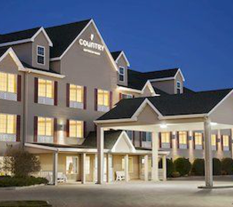 Country Inns & Suites - Bismarck, ND