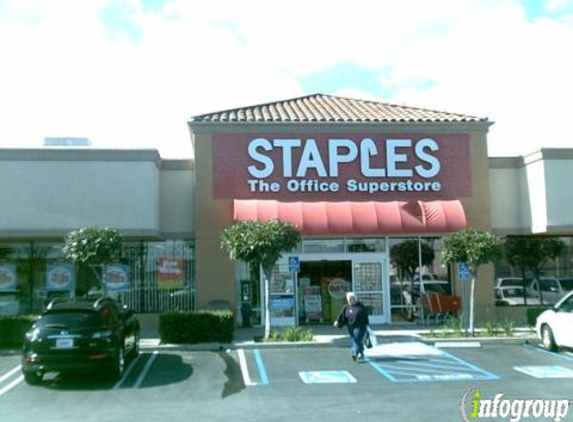 Staples - Torrance, CA