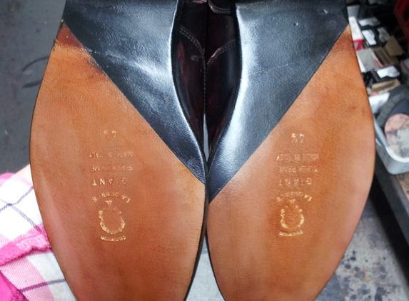 D & L's Leathercrafts & Boots - Kennewick, WA. Half leather soles and heels with top finish