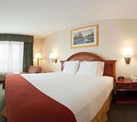 Holiday Inn Express & Suites Canton - Canton, MI