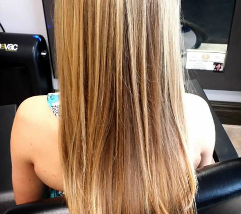 Hair By Jenny T in The Salons @ University Oaks - Round Rock, TX