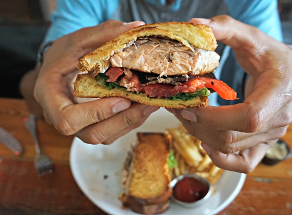 Bantam Pub - Atlanta, GA. Lunch Special - Salmon BLT 