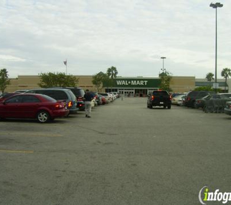 Wal-Mart SuperCenter - Doral, FL