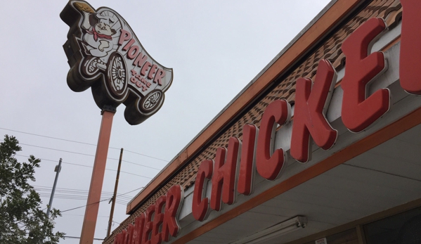 Pioneer Chicken - Los Angeles, CA