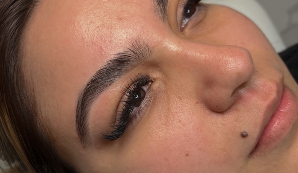 Brows & Brazilians LLC - Irving, TX