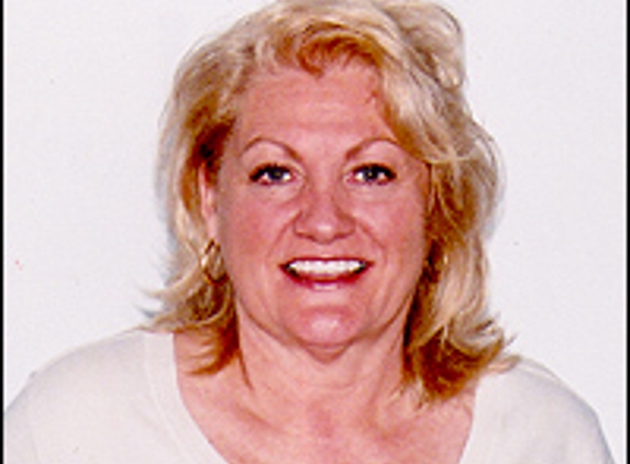 Rhonda Faye Company, DDS - Canton, OH