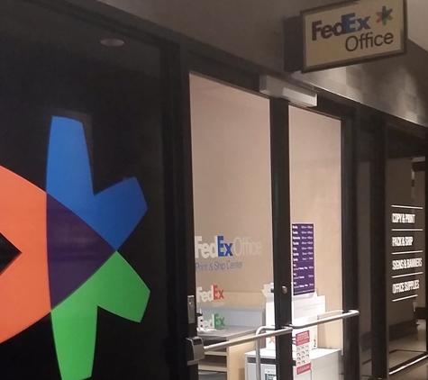 FedEx Office Print & Ship Center - New York, NY