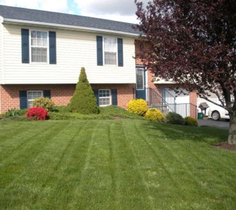 Bulloch Lawn Care - Etters, PA