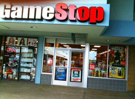 GameStop - Honolulu, HI