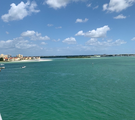 Clearwater Sand Key Club - Clearwater Beach, FL