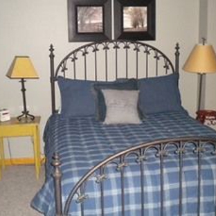 Half Moon Bed & Breakfast - Spokane, WA