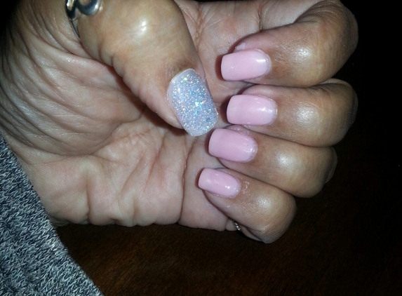 Legacy Nail & Spa - Reno, NV. Ombre pink and glitter dip powder!