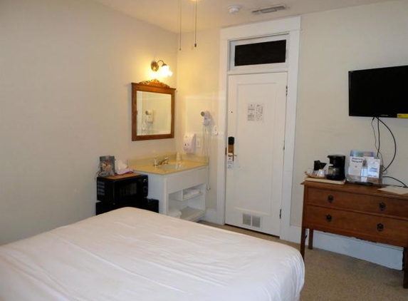 Americas Best Value Inn & Suites Royal Carriage - Jamestown, CA