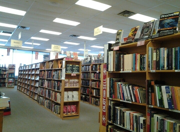 Half Price Books - Milwaukee, WI