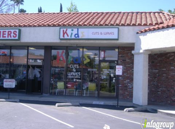 Kids Cuts & Waves - Newhall, CA