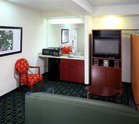 Fairfield Inn & Suites - San Carlos, CA