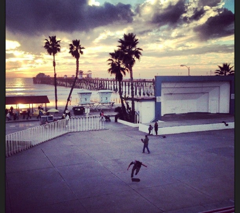 Oceanside Pier Bait Shop - Oceanside, CA