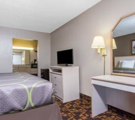 Super 8 by Wyndham Antioch/Nashville South East - Antioch, TN