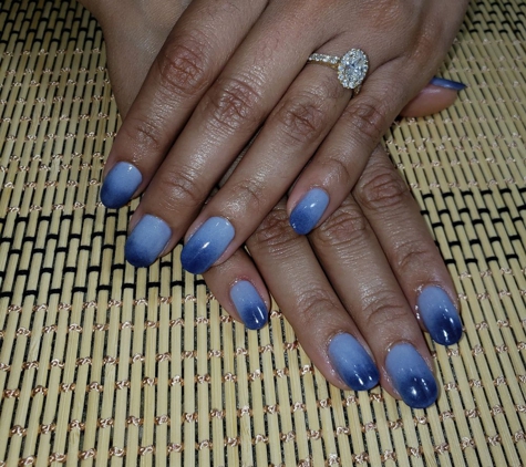 Q- Nails & Spa - Miami, FL