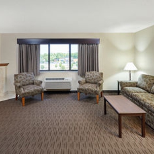 AmericInn Lodge & Suites - Green Bay, WI