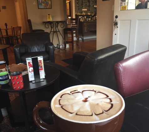 Latte Da Coffee House and Wine Bar - Vancouver, WA