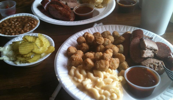 Hinze's BBQ & Catering - Sealy, TX