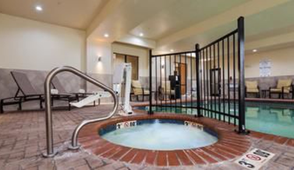 Best Western Plus Fairview Inn & Suites - Fairview, OK