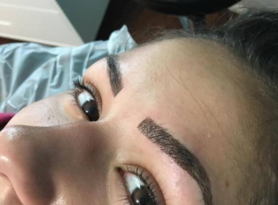 Chasse Permanent Makeup - Pittsburgh, PA. Microbladed Eyebrows