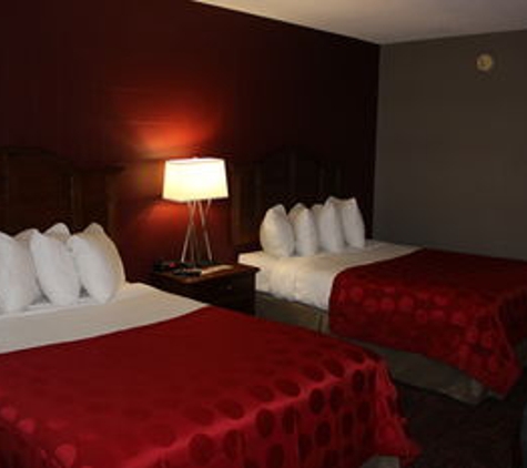 Ramada by Wyndham Grand Forks - Grand Forks, ND