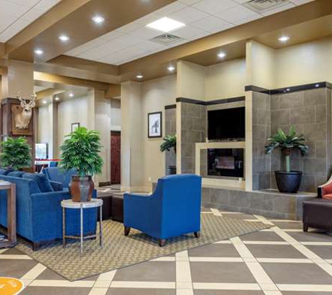 Comfort Suites - Batesville, MS