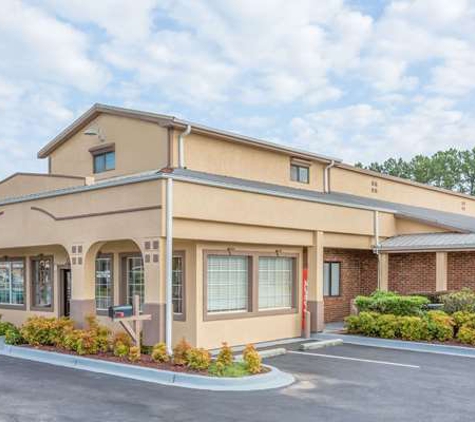 Super 8 By Wyndham Santee - Santee, SC