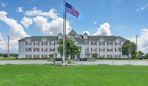 Lancaster Inn and Suites - Manheim, PA