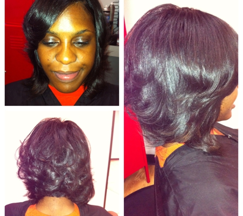 Es Hair Salon - Houston, TX. Roller set with silk flatiron