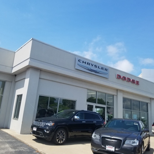 Gurnee Chrysler Jeep Dodge Ram - Gurnee, IL