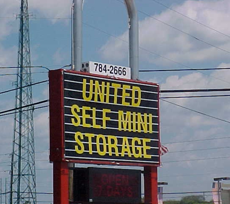 United Self Mini Storage - Palm Harbor, FL