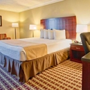 Days Inn & Suites by Wyndham Johnson City - Hotels