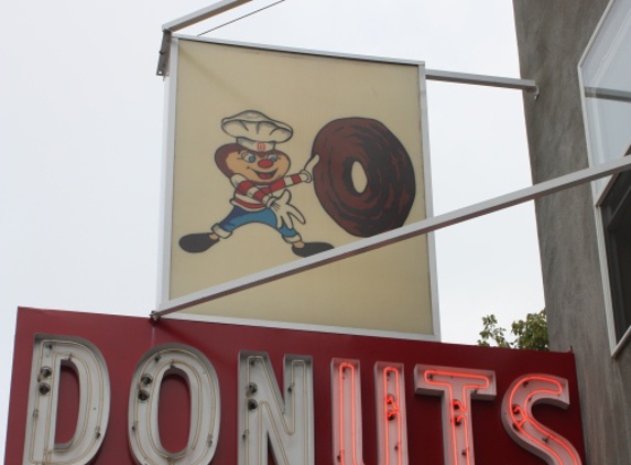 Buckeye Donuts - Columbus, OH