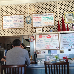 Holly's Lighthouse Cafe - Pacific Grove, CA