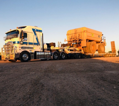Dunstan's Low Loader Haulage - Luscombe, QLD