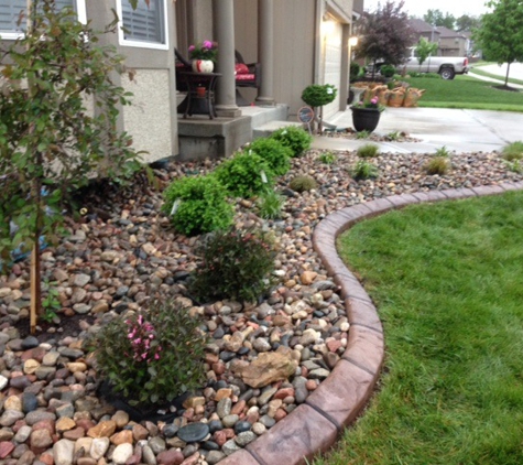 Trailer Haul Concrete & Rock Co - Modesto, CA. Decorative Rock