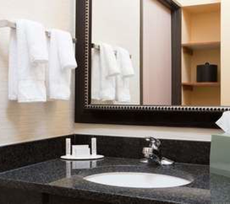 Fairfield Inn & Suites - Olathe, KS