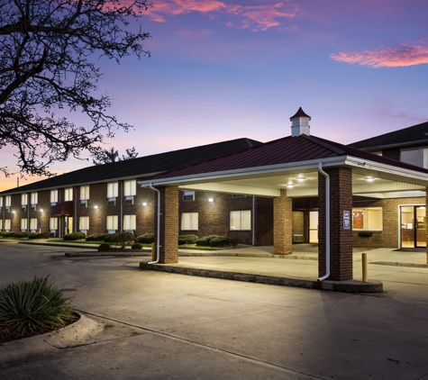 Red Roof Inn - Greendale, IN